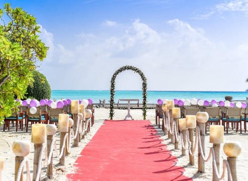 Why You Should Have A Destination Wedding